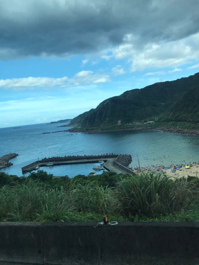 台湾,向各位来宾与观众朋友致敬